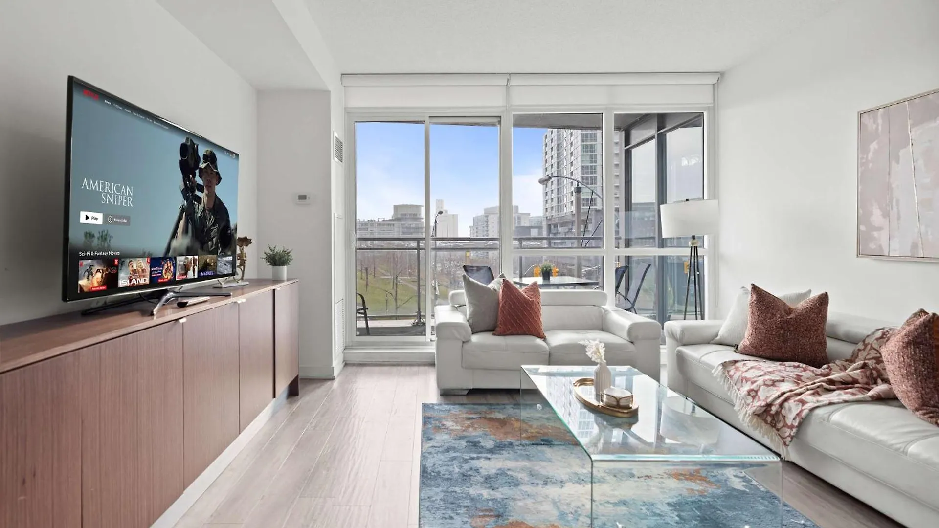 Διαμέρισμα Elegant 3Br Condo W Parking In Τορόντο