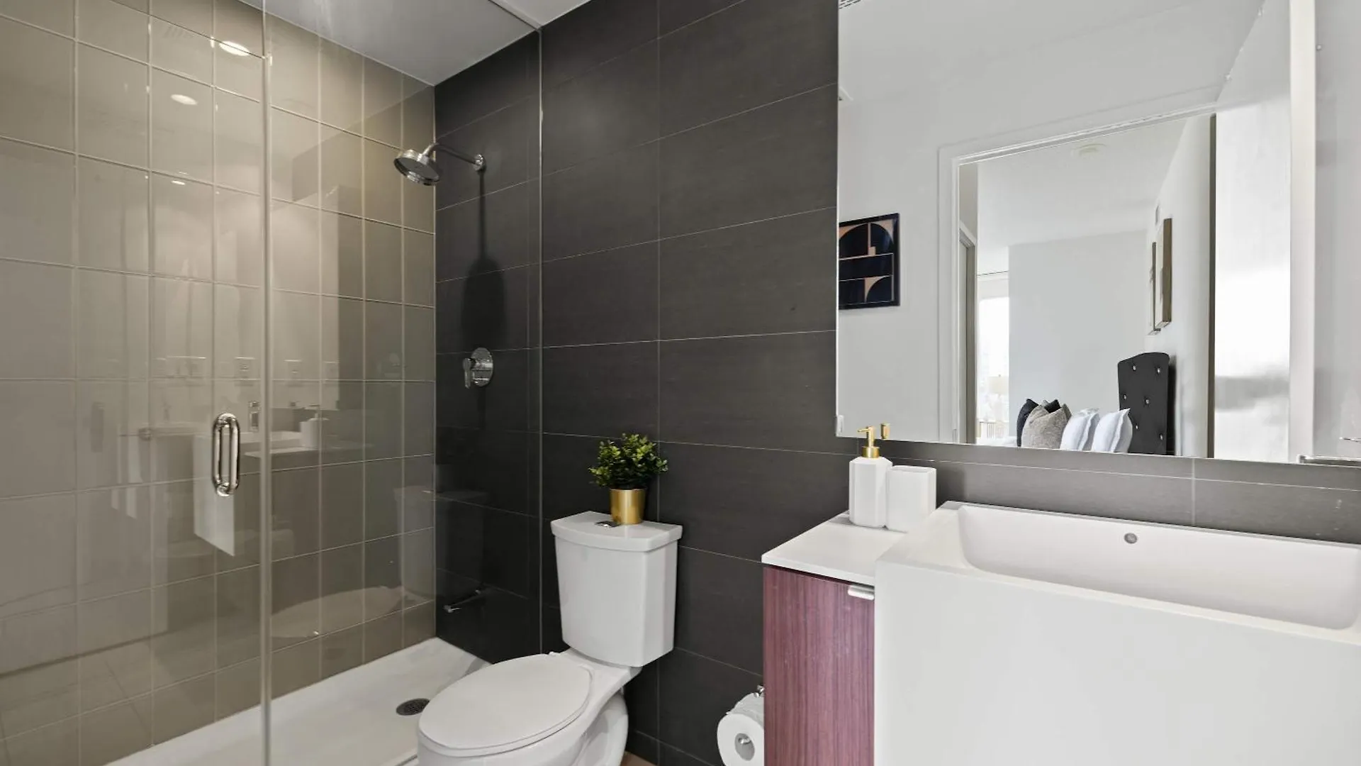 Apartman Elegant 3Br Condo W Parking In Toronto Kanada